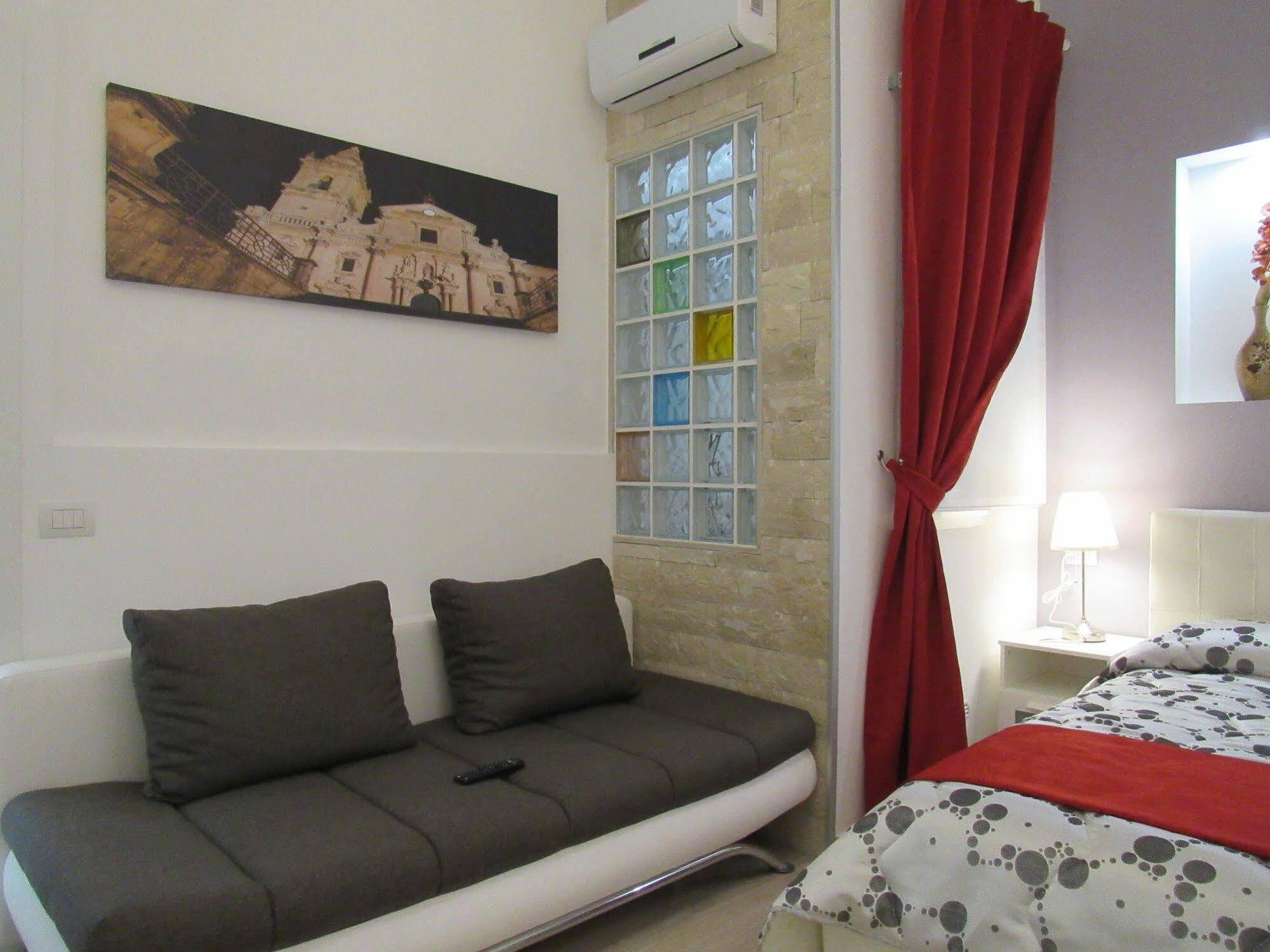 Bed and Breakfast La Voce Del Violino Рагуза Экстерьер фото